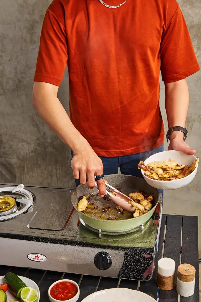 29641 29646 double-burner-wok-cooker-lpg-5.webp