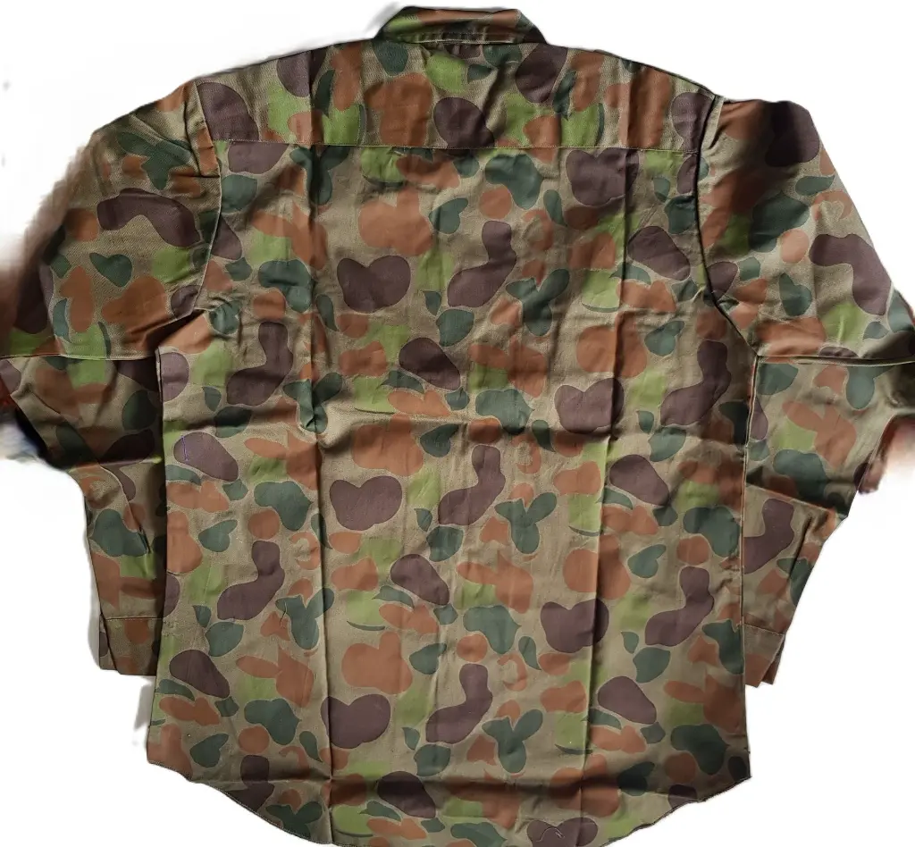 0195 cotton-army-shirt-auscam-on-greenpg (2).webp