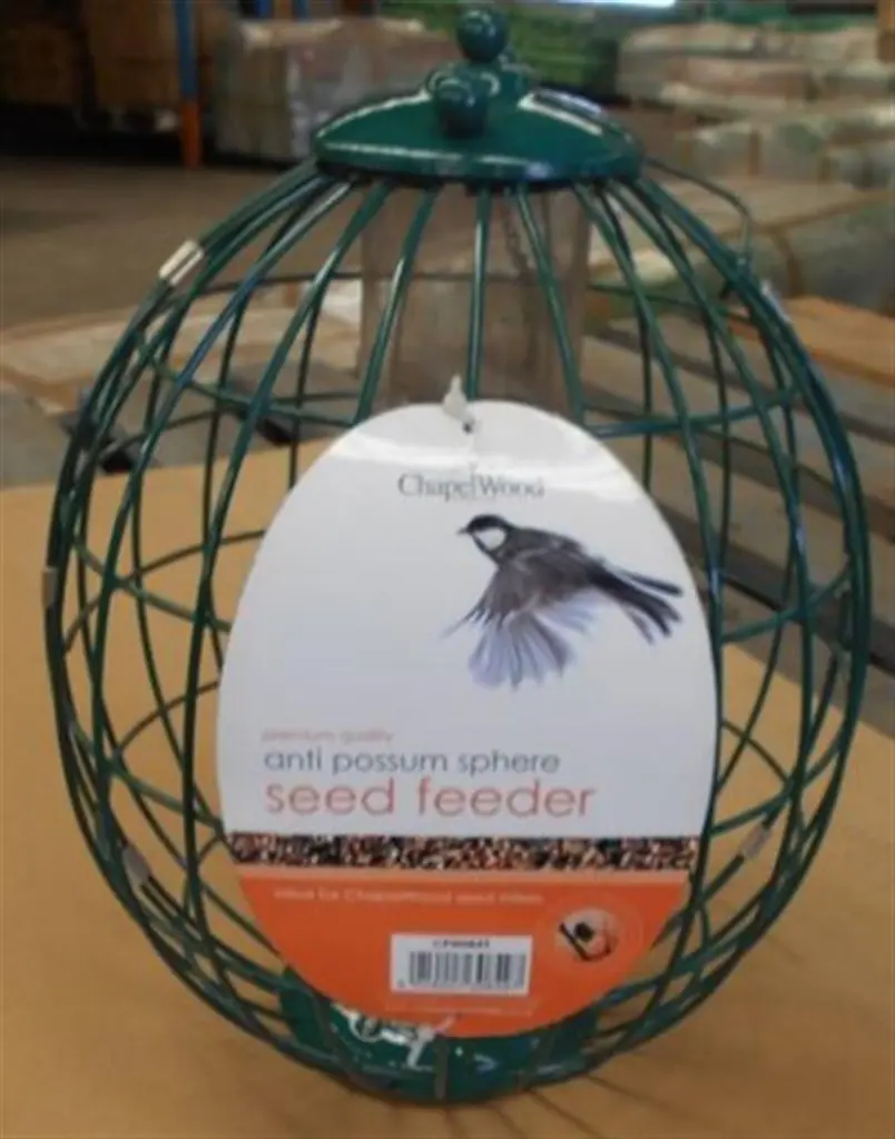 91434 Anti Possum Bird Feeder Round Metal 26cm (Large) (4).webp