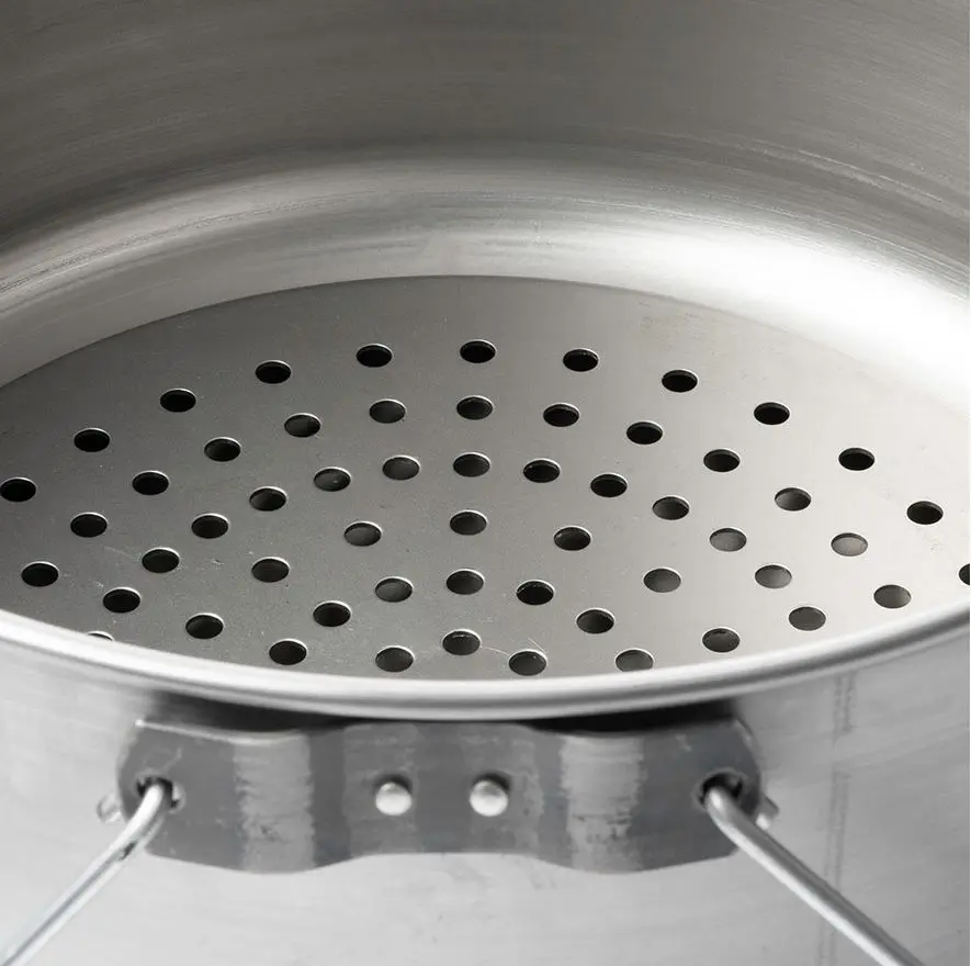 29530 Camp-Oven-10-inch-24.webp