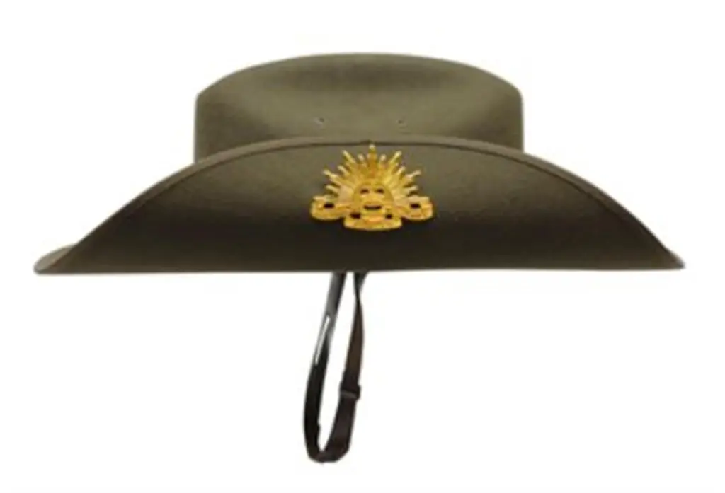11294-7Australian-Army-Wool-Felt-Slouch-Hat-with-Rising-Sun-Badge-Pugaree-Chin-Strap-1 (Large).webp