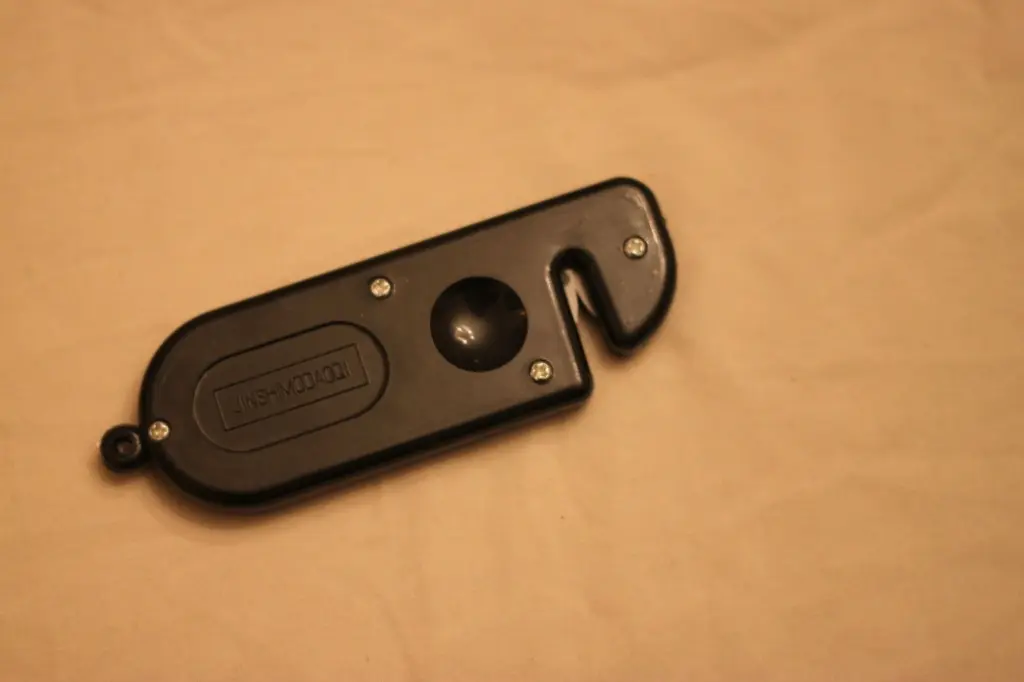 40008 Carbide-Knife-Scissor-Sharpener-6.webp