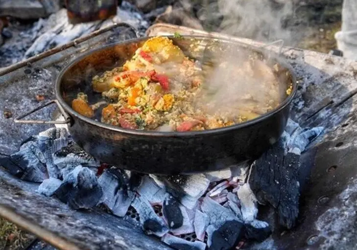 29510 bedourie-oven-spun-steel-dr-livingstone-1.webp