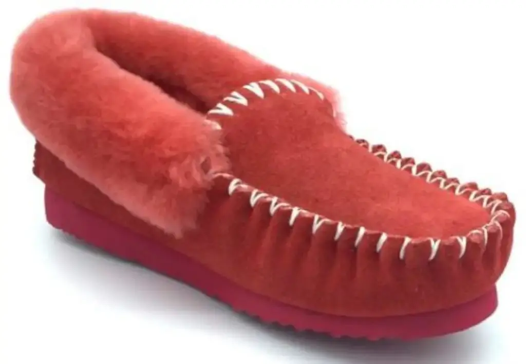 Moccasin Red